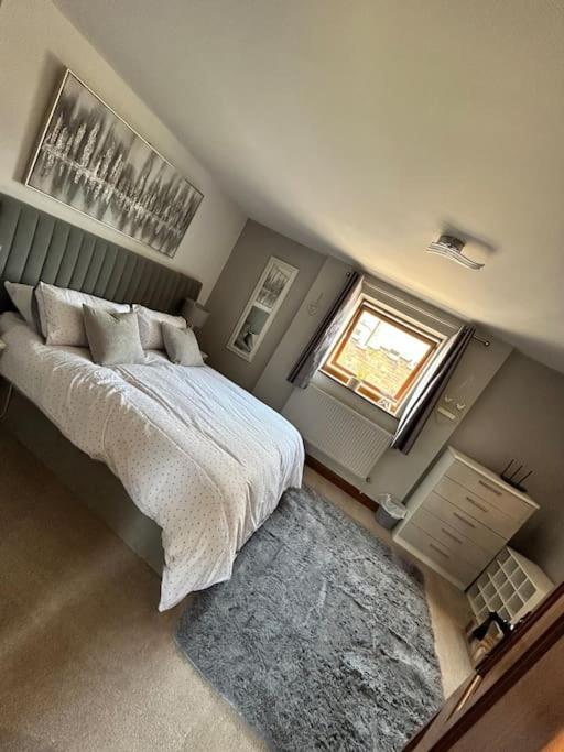 Holmleigh Annexe Apartment Тамуърт Екстериор снимка